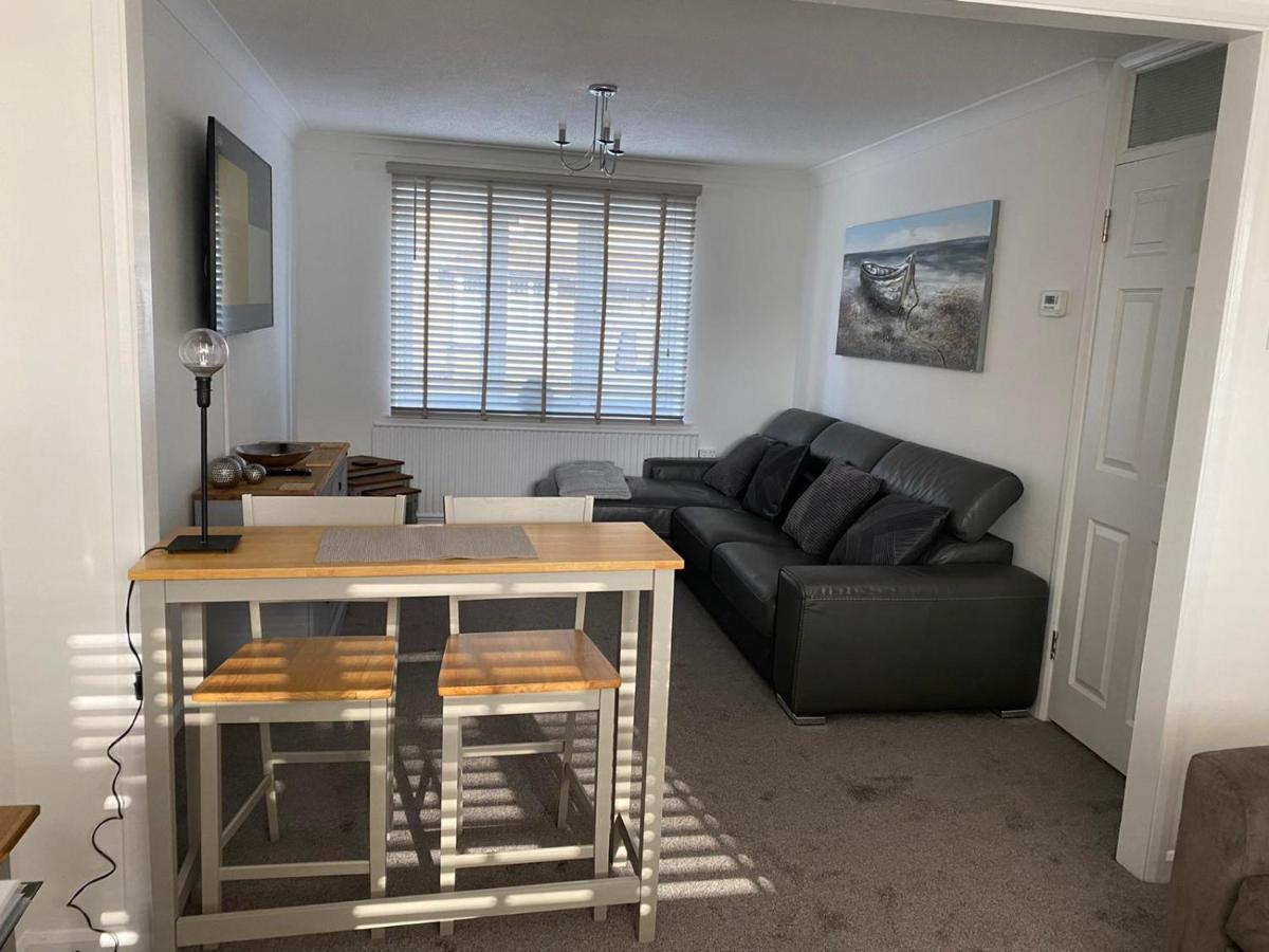 Riverside Park Ground Floor Apartment - St Neots Bagian luar foto